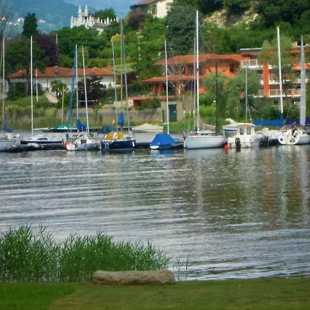 Residenza Agapanthus Дом отдыха Monvalle